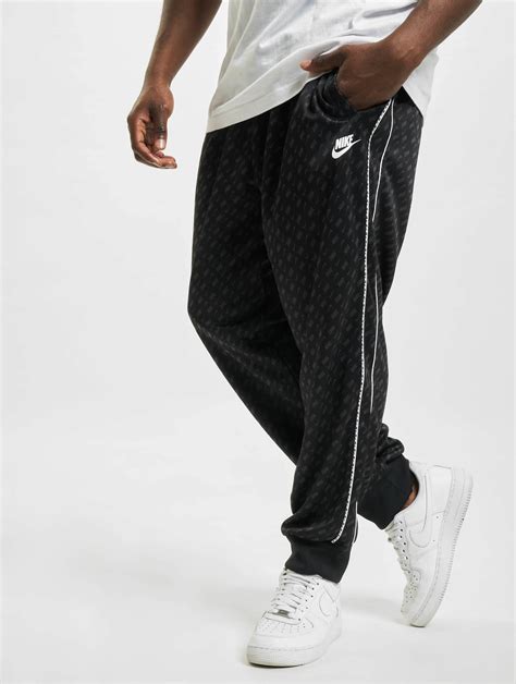 Nike Baggy Hosen online 